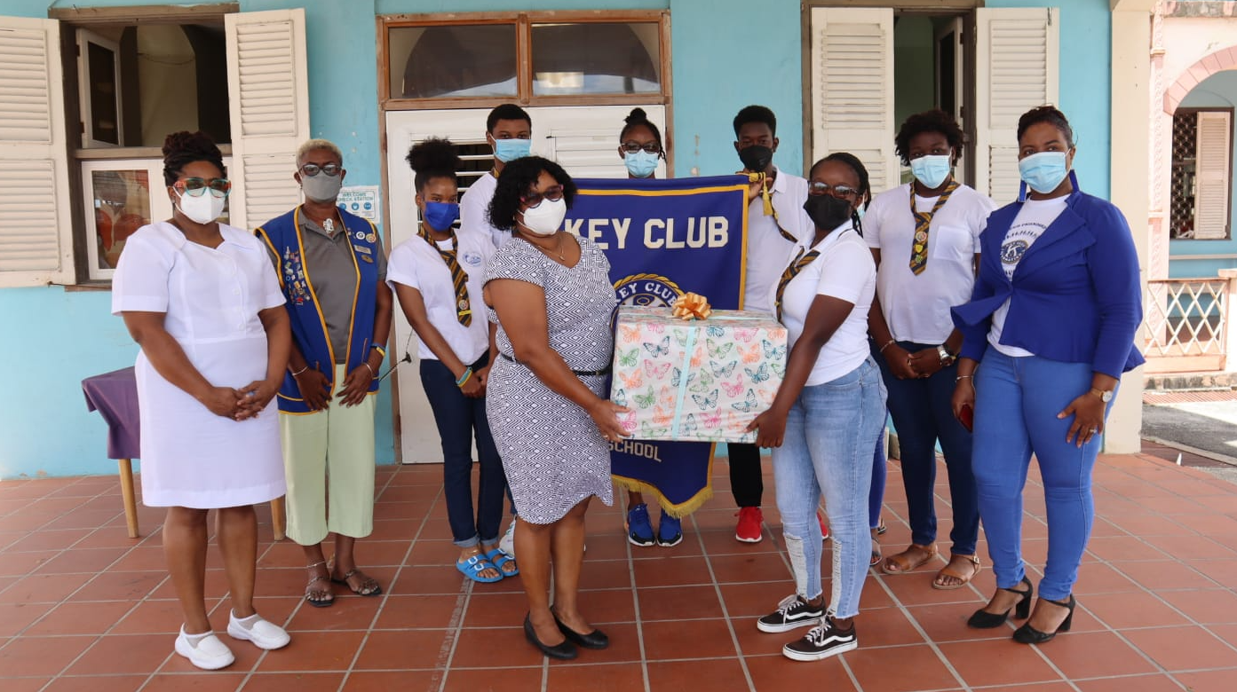 Foundation Key Club Donates To The Geriatric Hospital Barbados Today