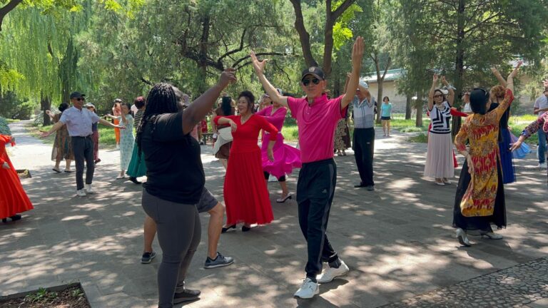 Elderly Chinese keep fit, socialise in specially-provided spaces