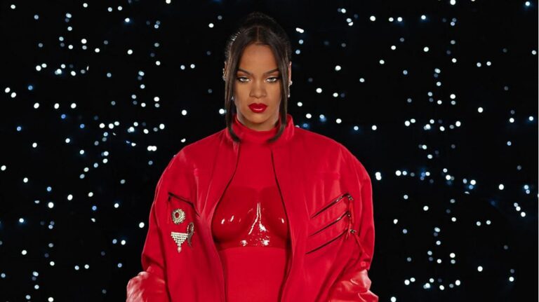 Rihanna wax figure unveiled at Madame Tussauds Orlando