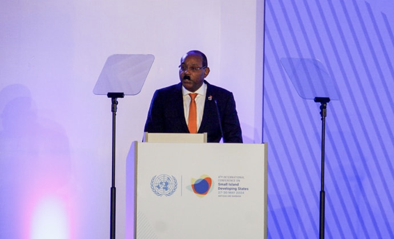 Prime Minister of Antigua and Barbuda Calls for Fossil Fuel Companies to Take Responsibility for Climate Crisis at UN Conference