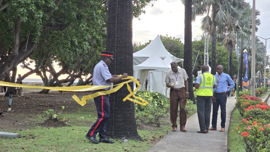 Man’s body found in kiosk opposite Pelican