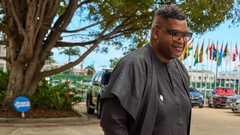 Minister Reid: No plans yet to restrict children’s access to social media