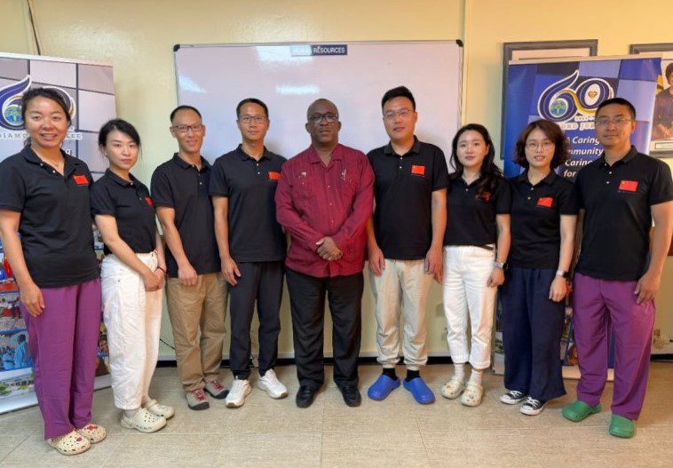 Eight China medical team arrives at QEH