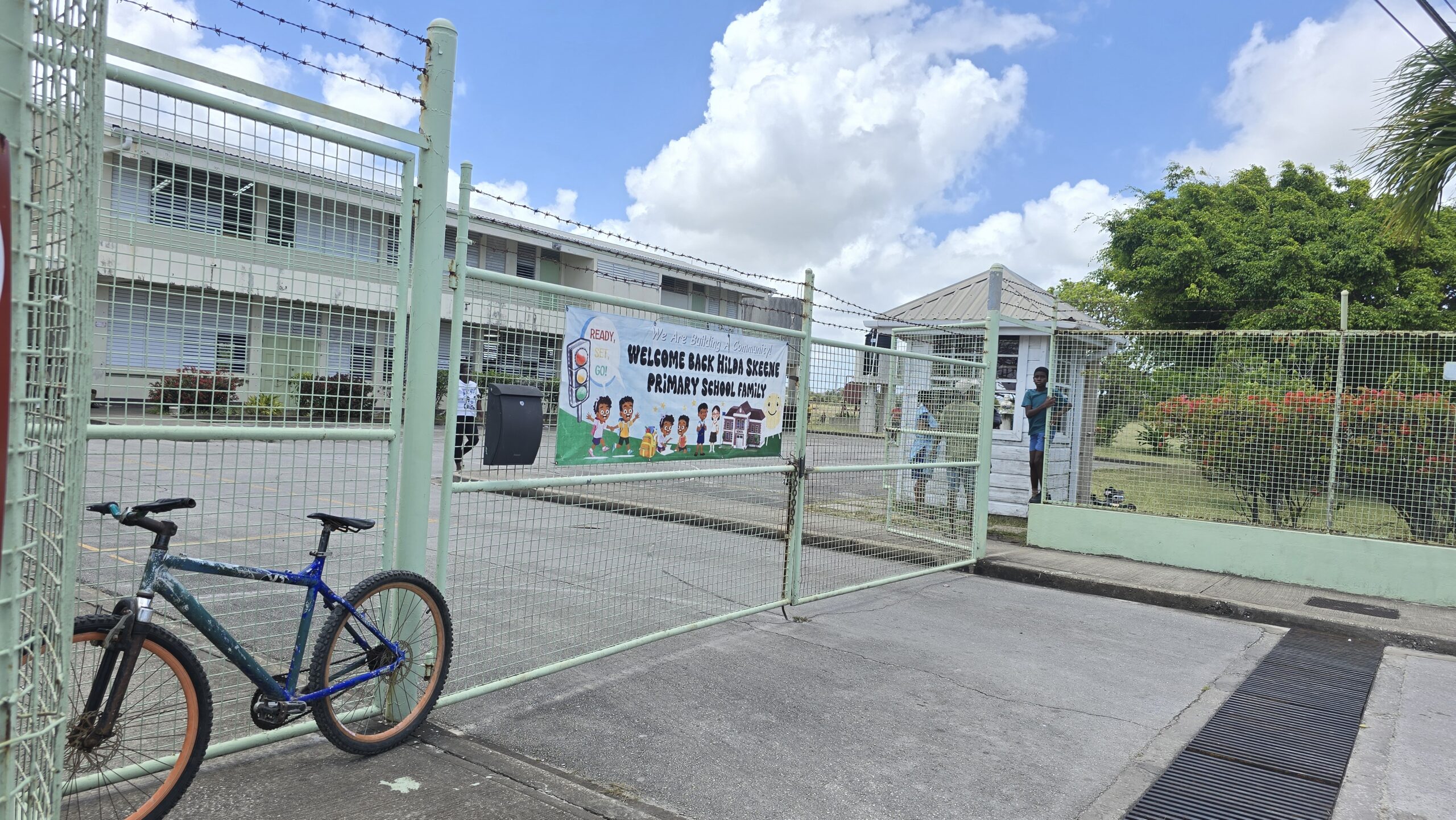 Rats, rubbish force early closure at Hilda Skeene Primary