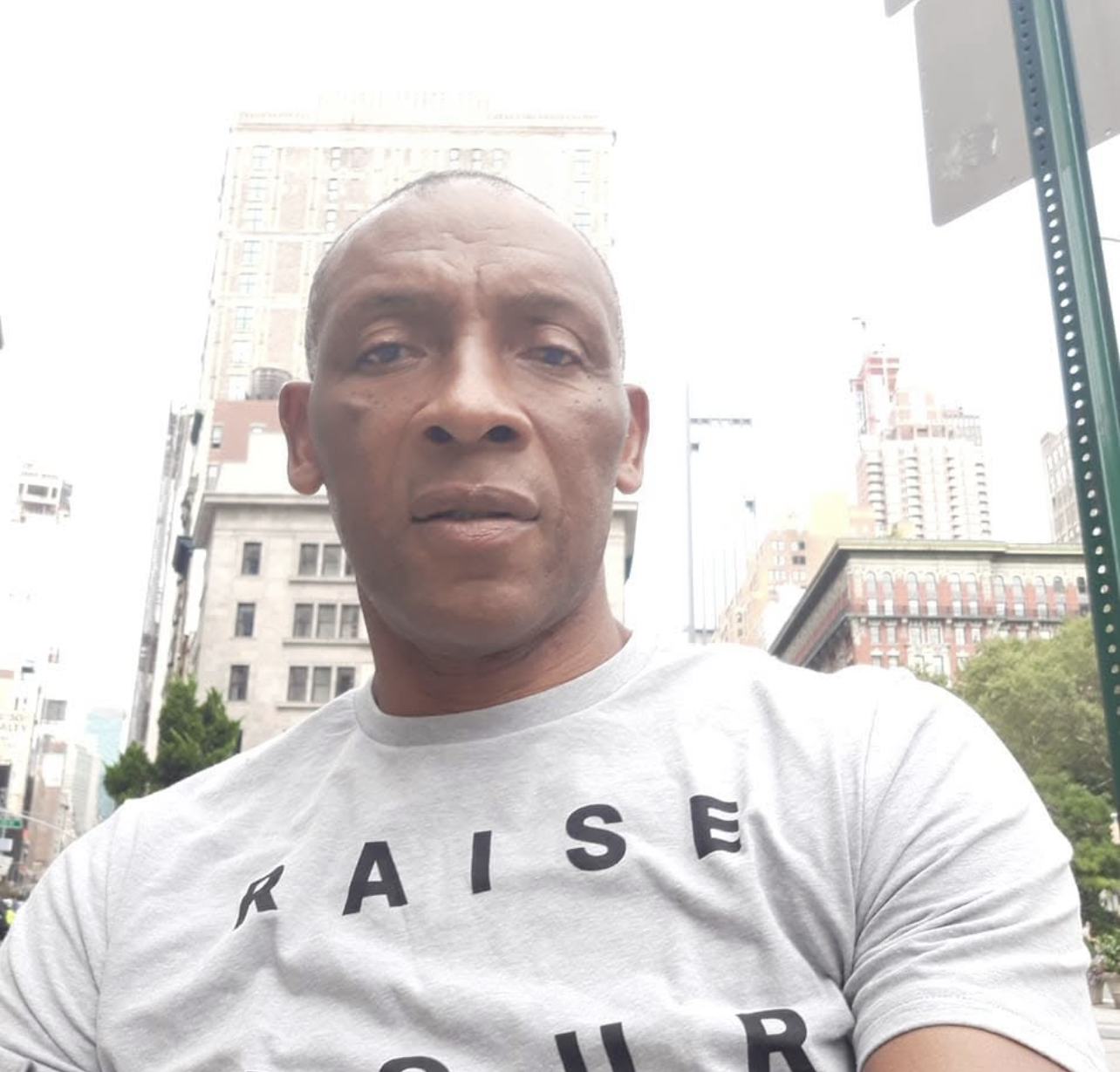 Sports minister pays tribute to basketball āiconā Dwight Rouse