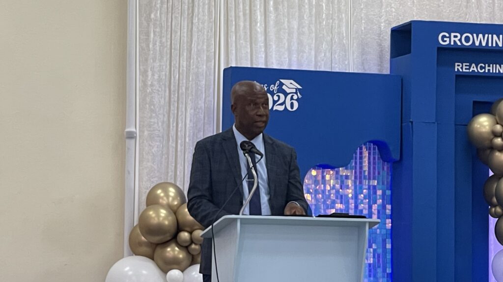 Arthur Smith principal to graduates: ‘Set up one another for success’