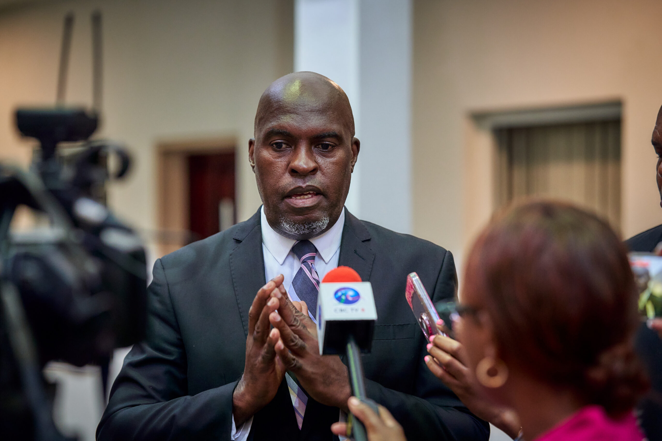 Minister urges new public order law to toughen penalties for violent public attacks