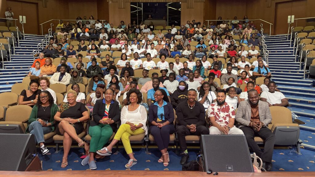 Jenifer Lewis urges youth to find purpose, reject judgement