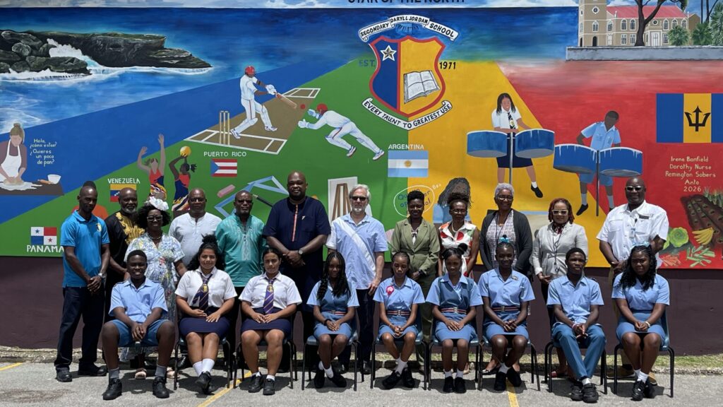 Blackman urges Daryll Jordan students unlock world through languages