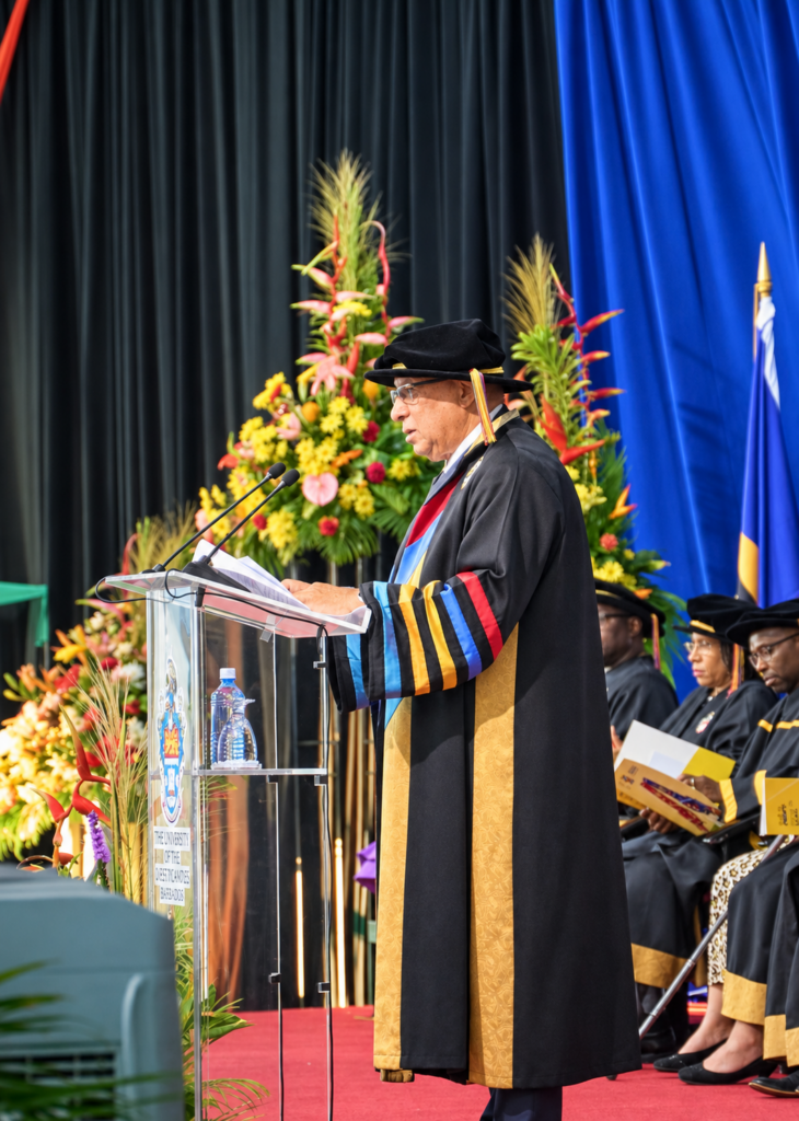 Graduates urged to adapt as AI advances